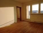 Wohnzimmer mit Balkon (Bsp.)