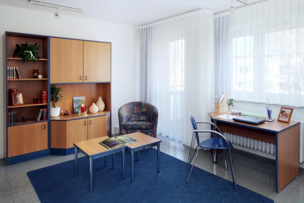 Wohn-/Schlafzimmer Wohn-/Schlafzimmer