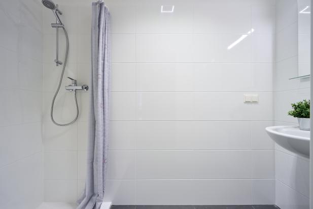 Bath/Shower Bath/Shower