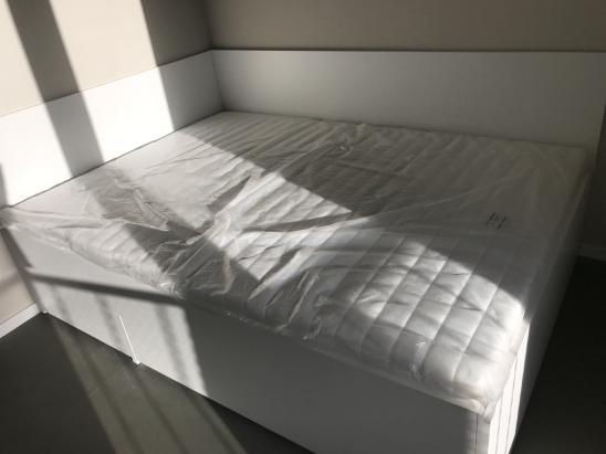 Queen size bed 140x200 Queen size bed 140x200