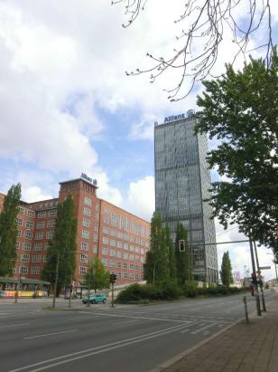 S-Bahnhof Treptower Park S-Bahnhof Treptower Park