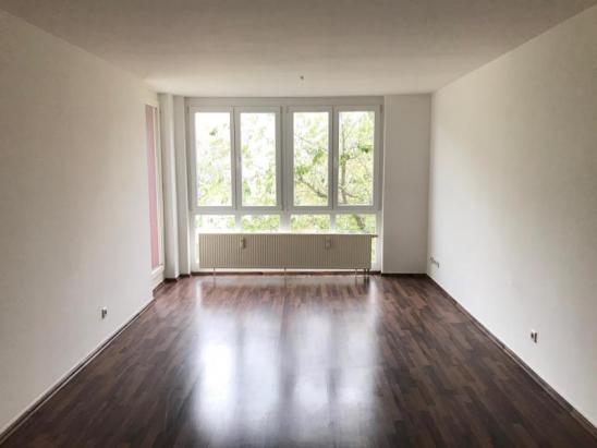 Wohnzimmer (Beispiel) Wohnzimmer (Beispiel)