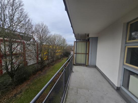 Balkon (Beispiel) Balkon (Beispiel)