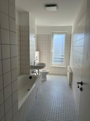 WBS 100-140 mit besonderem Wohnbedarf - Pfannschmidtstr. 6, 1. OG, rechts, 0203 - Photo 3