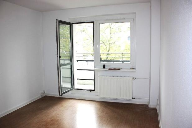 Schlafzimmer mit Balkon (Bsp.) Schlafzimmer mit Balkon (Bsp.)
