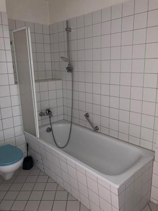 Badezimmer (Beispiel) Badezimmer (Beispiel)