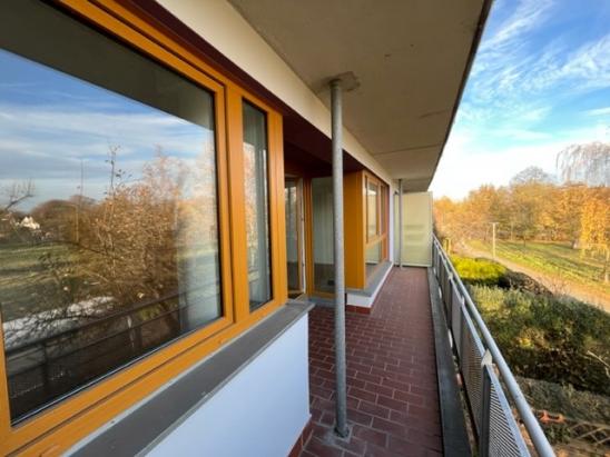 Balkon (Beispiel) Balkon (Beispiel)