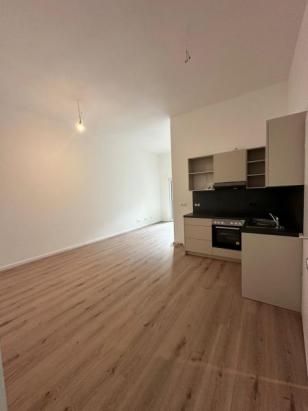 Wohnzimmer mit Pantryküche (Bsp.) Wohnzimmer mit Pantryküche (Bsp.)