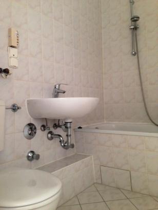Badezimmer (Bsp.) Badezimmer (Bsp.)