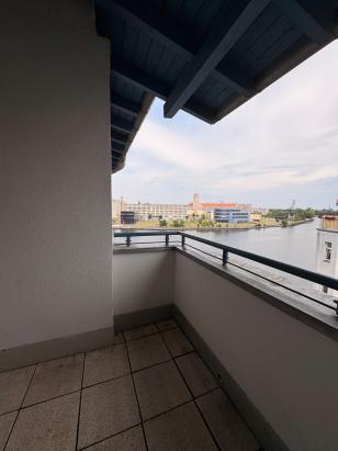 Balkon (Beispiel) Balkon (Beispiel)