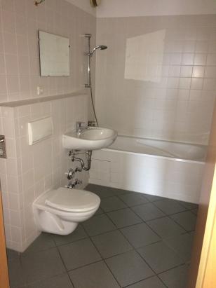 Badezimmer (Beispiel) Badezimmer (Beispiel)