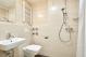 Bath/Shower WC